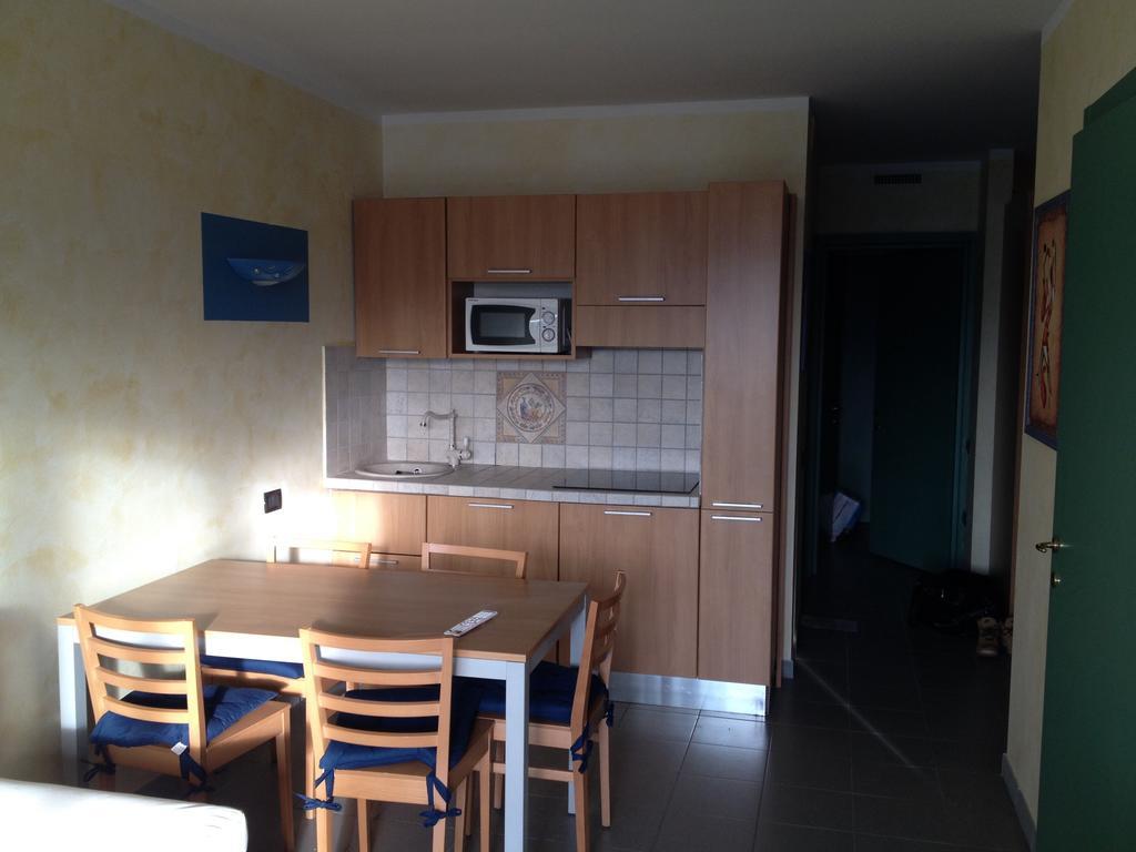 Olimpic Village Th Sestriere Apartments Rum bild